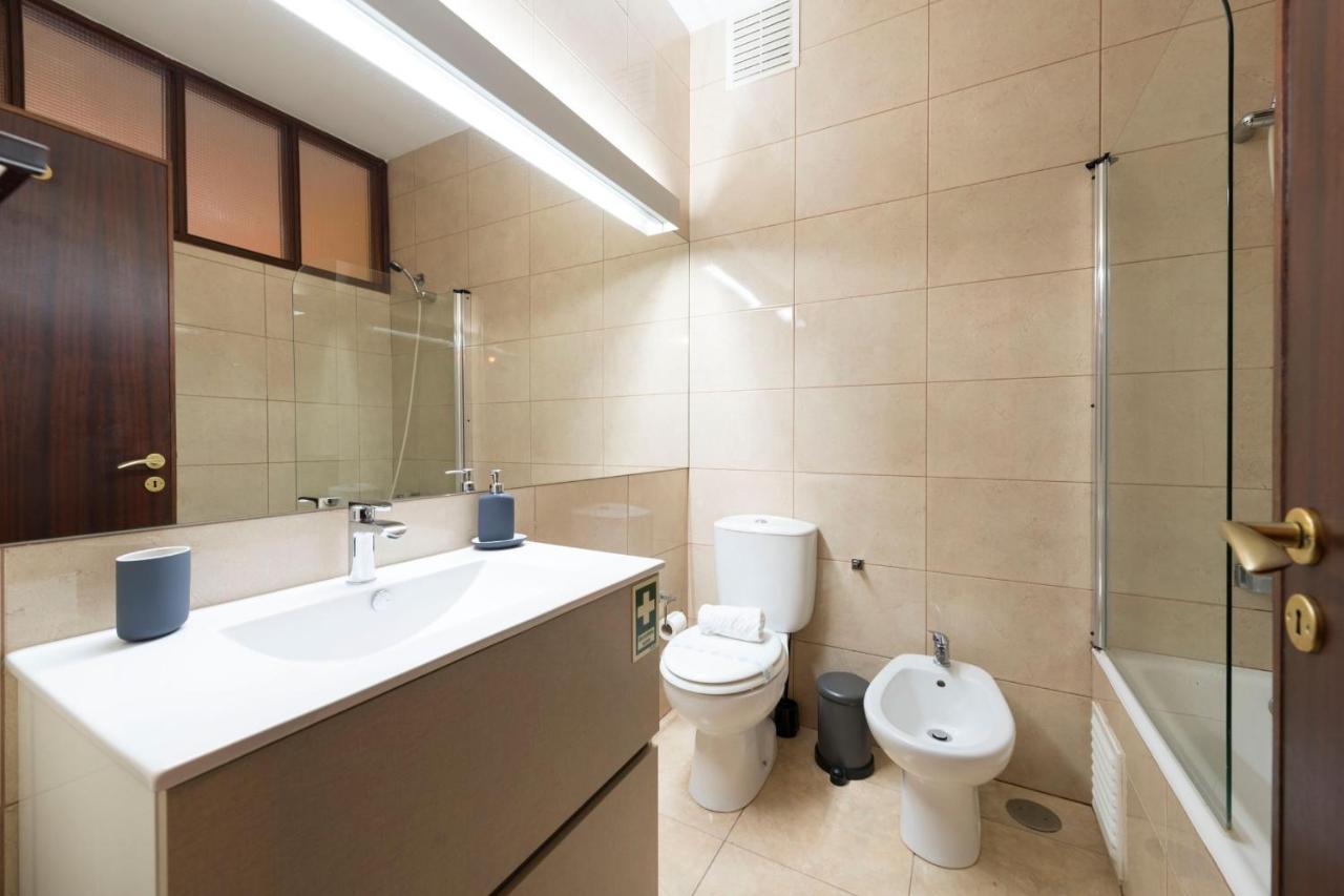 Lovelystay - Serralves Apartment With Free Parking OOporto Exterior foto